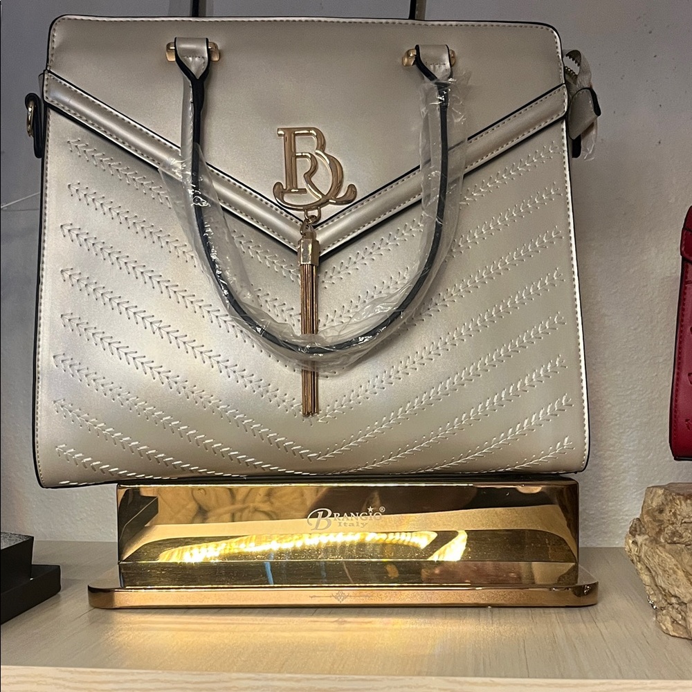 Elegant Beige Women's Handbag